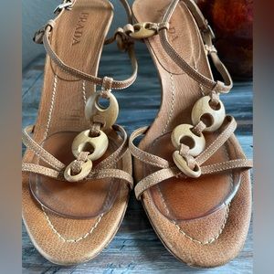 Prada Heels Leather and Wooden Size 9